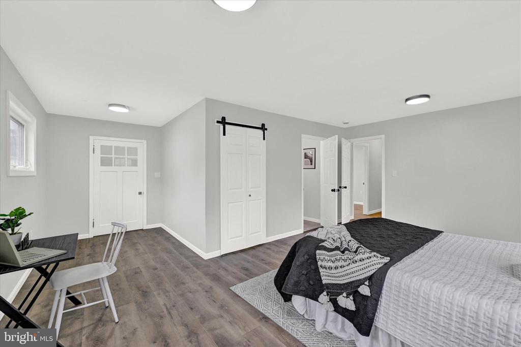26 Mitchell Ave