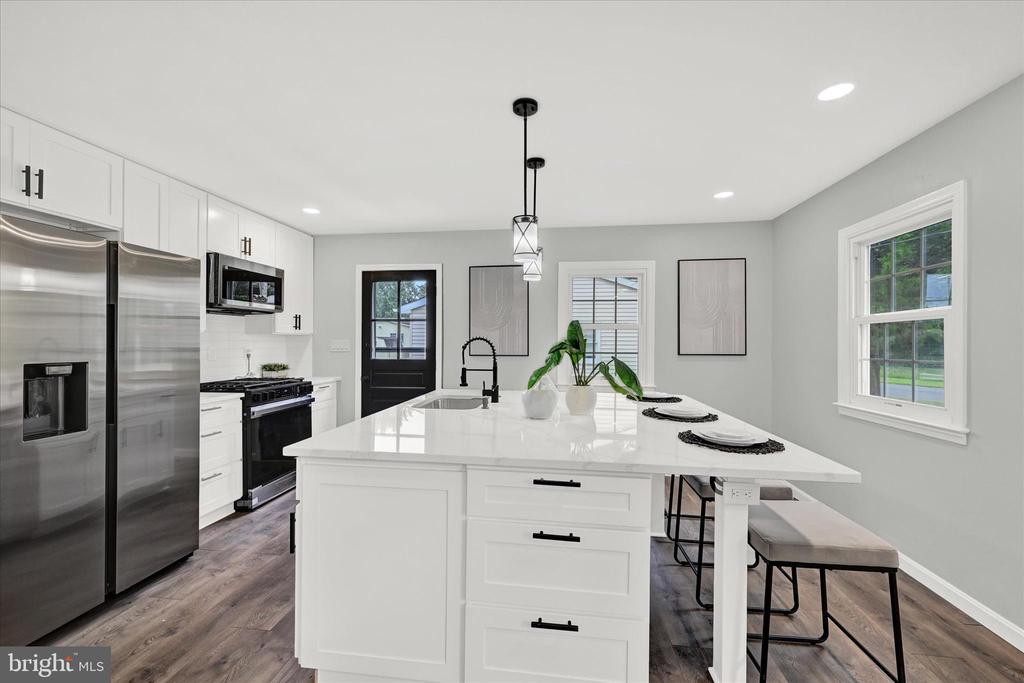 26 Mitchell Ave