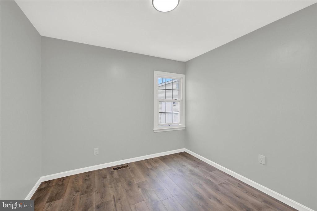 26 Mitchell Ave