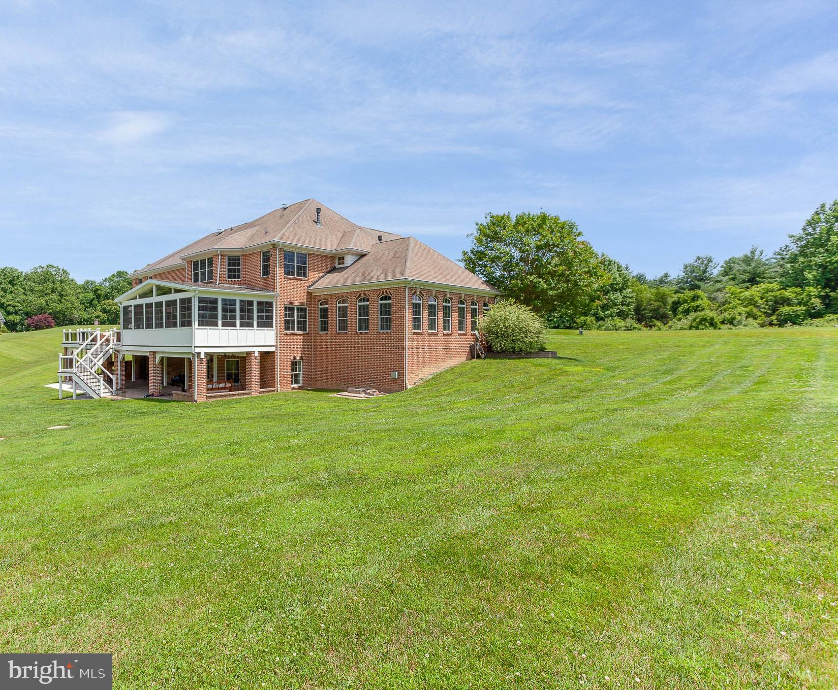 1606 Angleside Rd