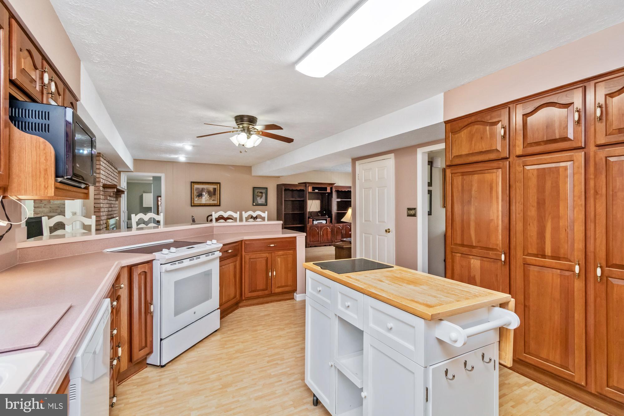 529 Beards Hill Rd