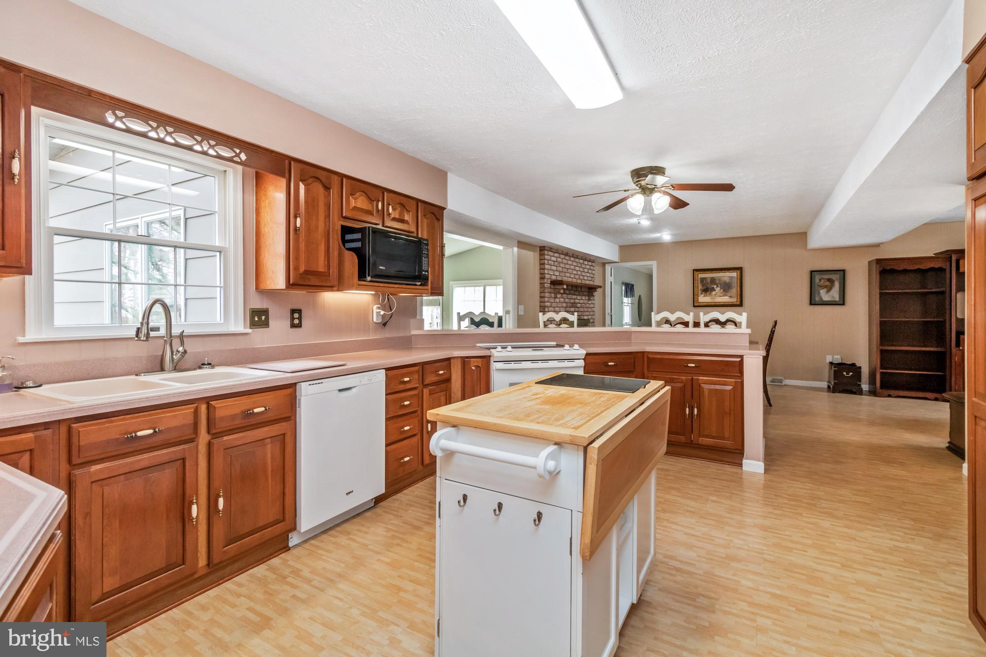 529 Beards Hill Rd