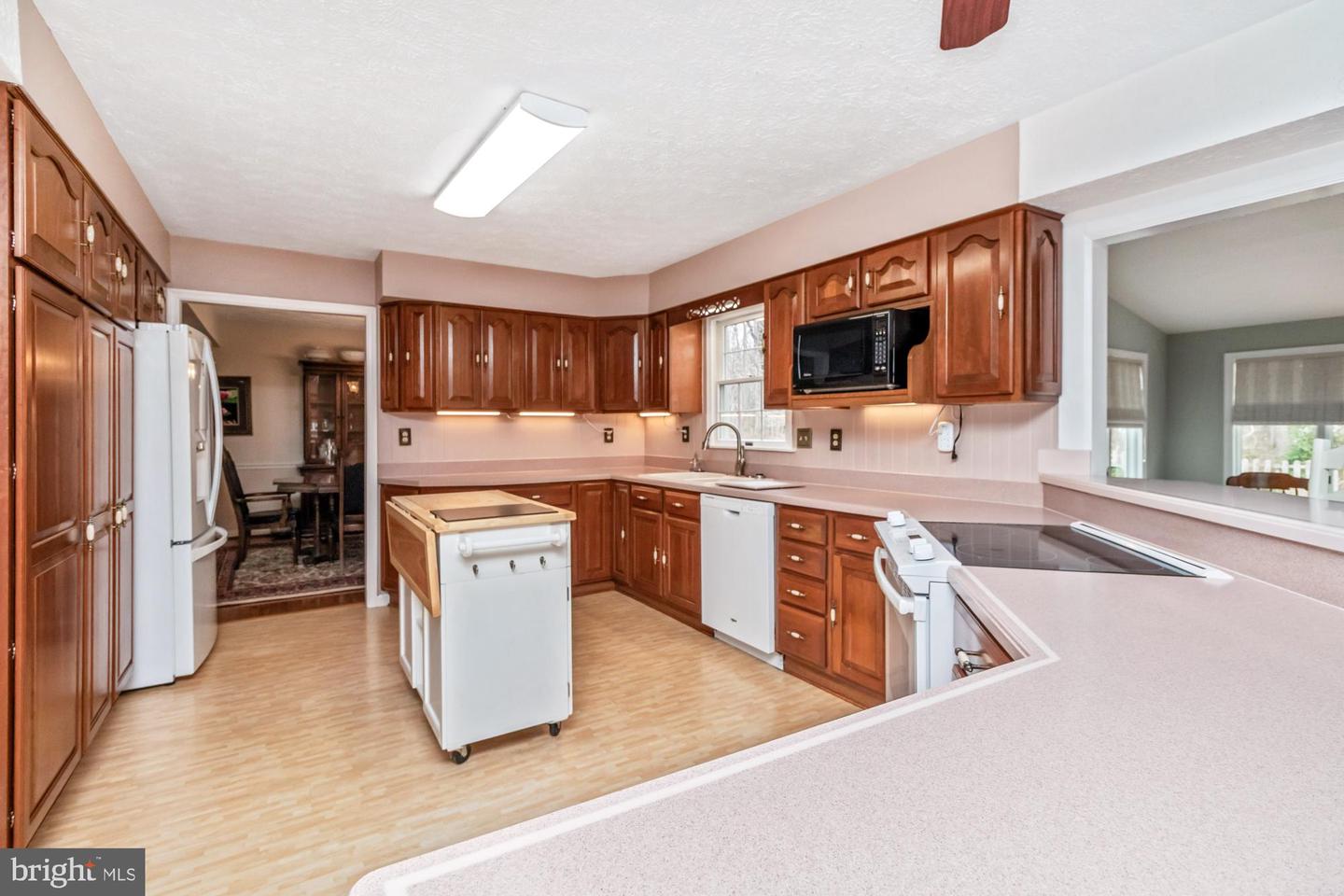 529 Beards Hill Rd