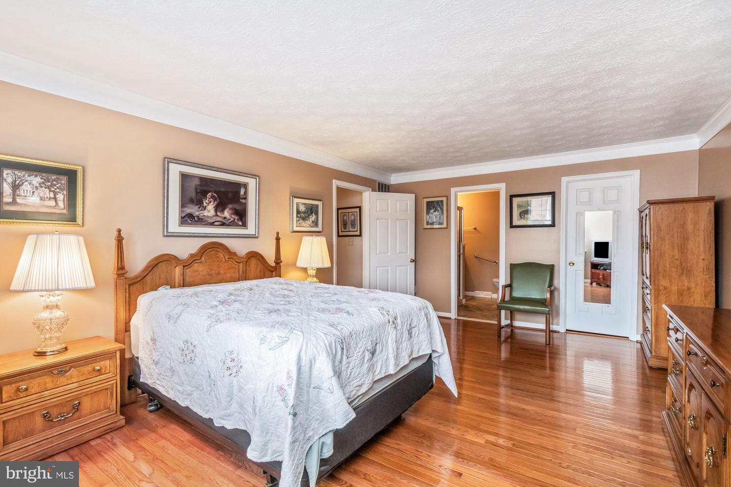 529 Beards Hill Rd