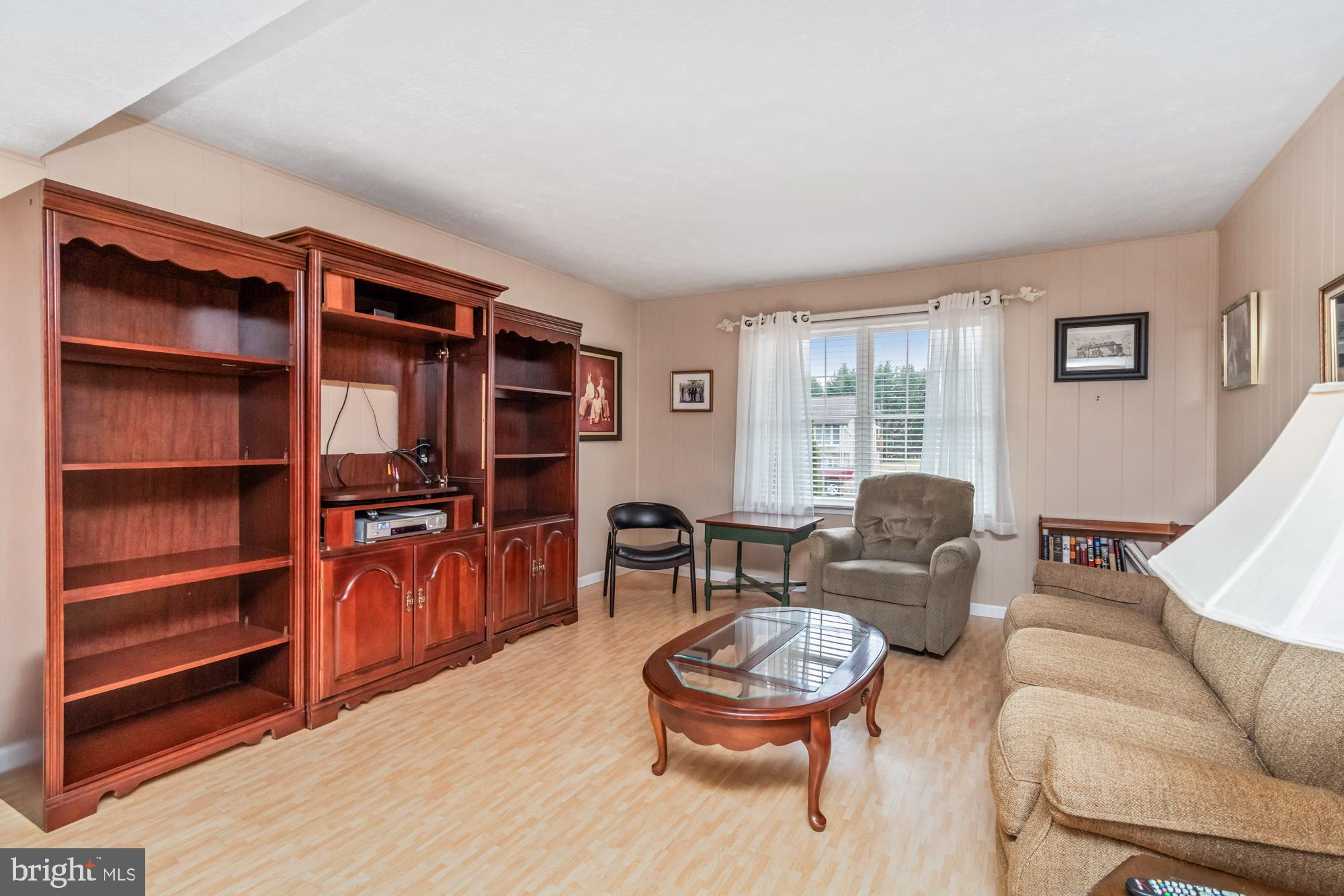 529 Beards Hill Rd
