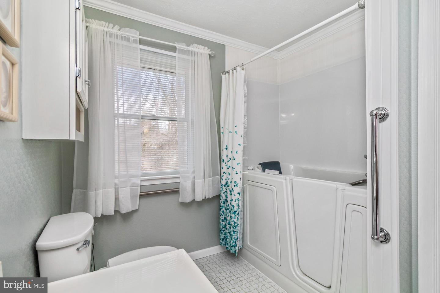 529 Beards Hill Rd