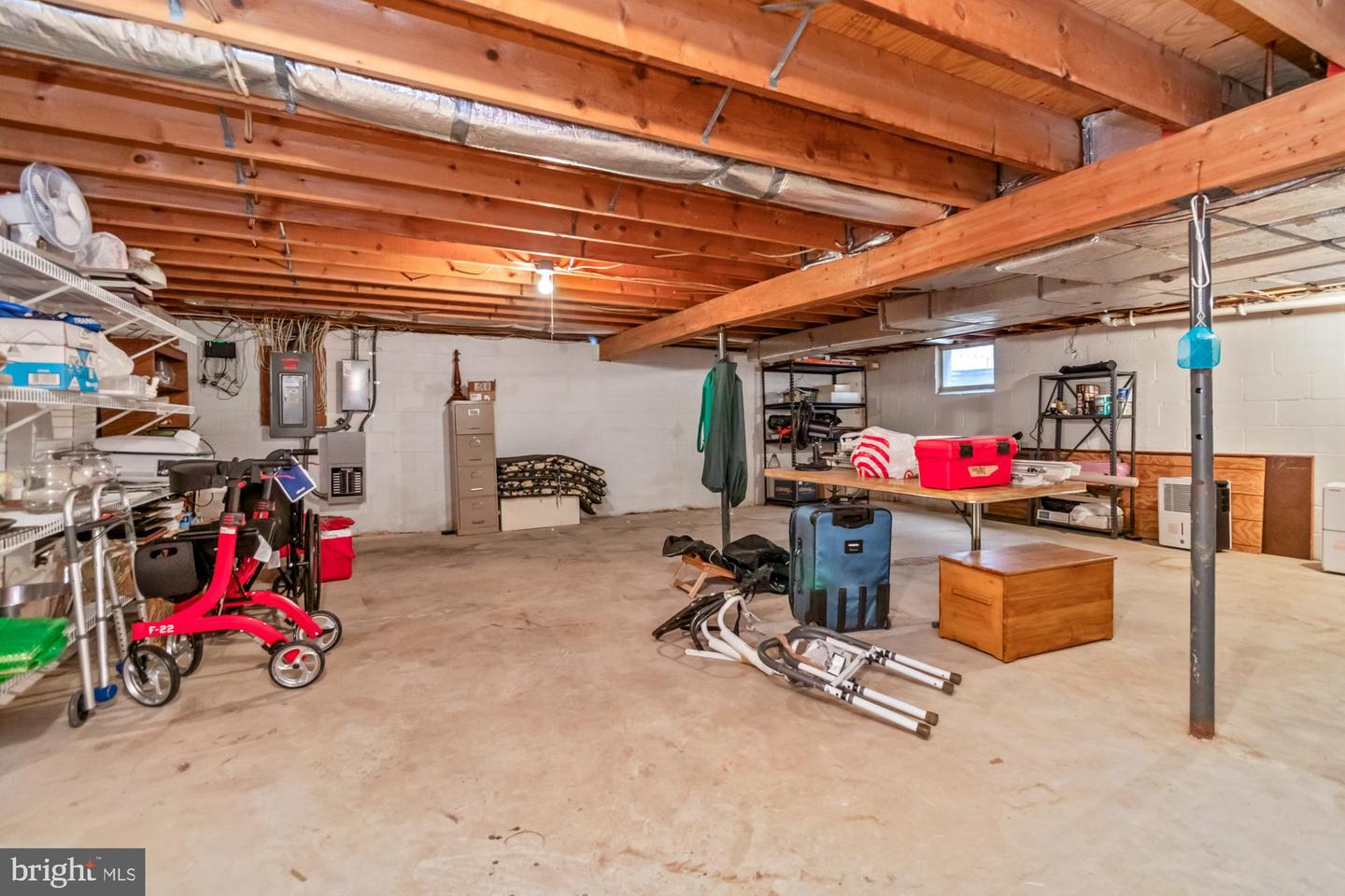 529 Beards Hill Rd