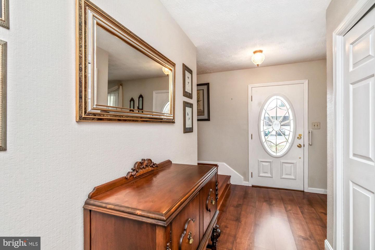 529 Beards Hill Rd