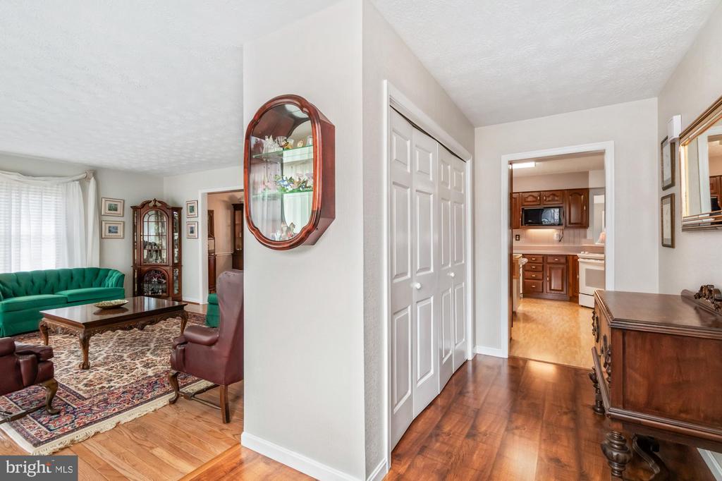 529 Beards Hill Rd