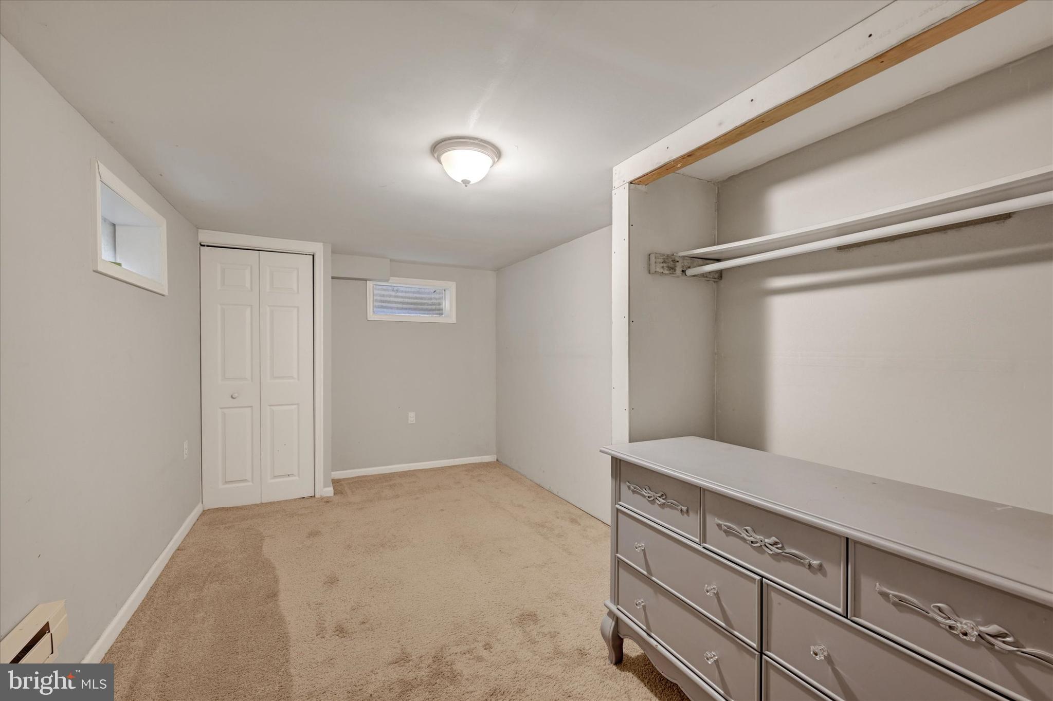301 Locust Ln