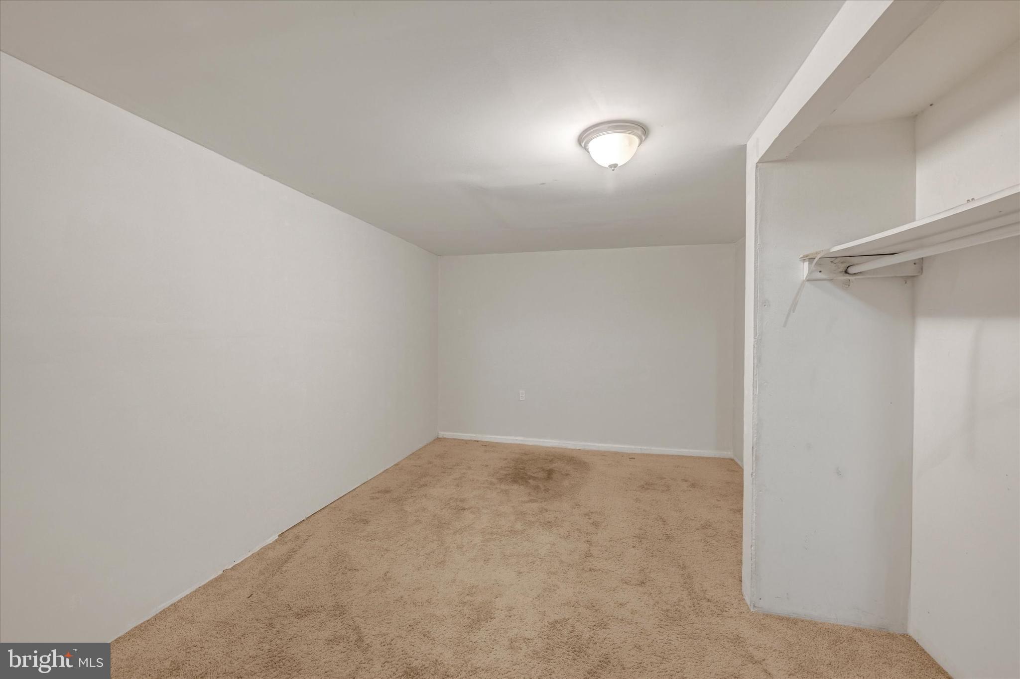 301 Locust Ln