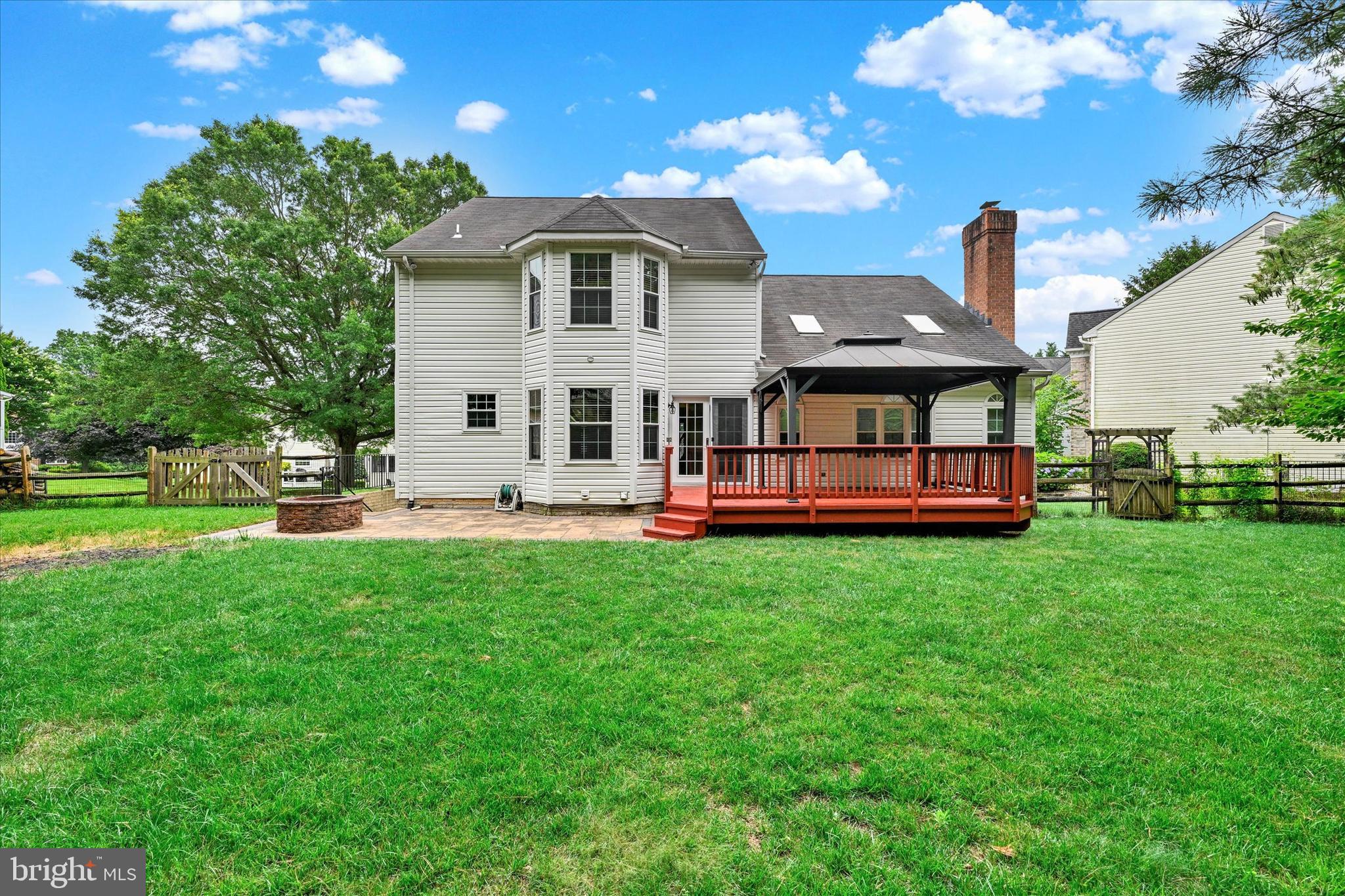 402 TALL SYCAMORE COURT