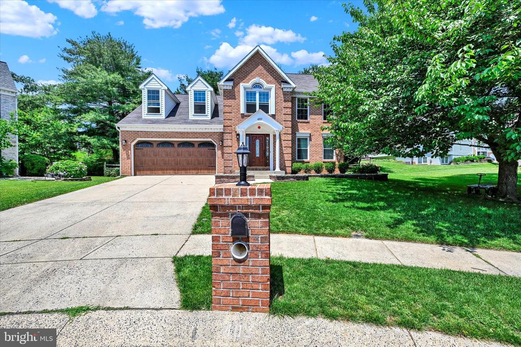 402 TALL SYCAMORE COURT