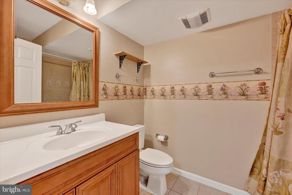 402 TALL SYCAMORE COURT
