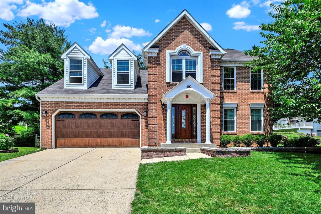 402 TALL SYCAMORE COURT