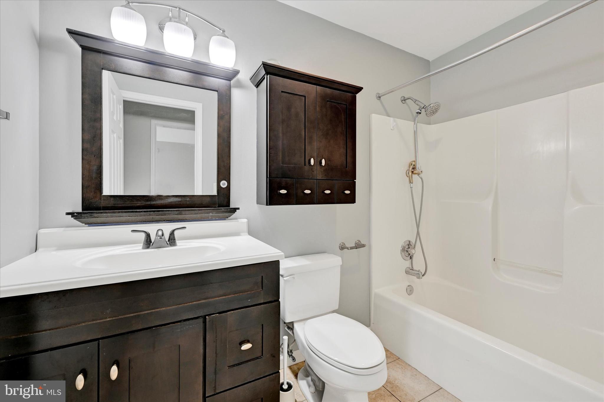 402 TALL SYCAMORE COURT