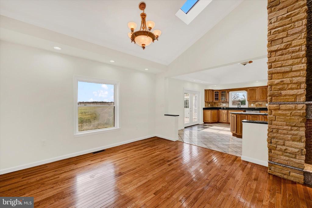 1809 MITCHELL DRIVE