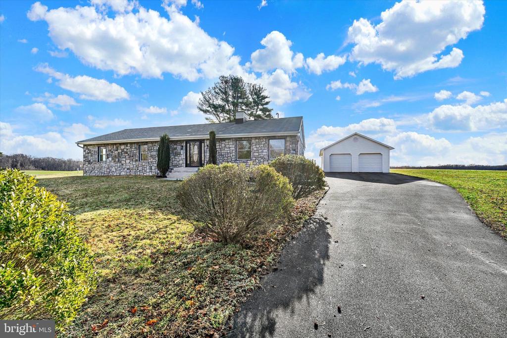1809 MITCHELL DRIVE
