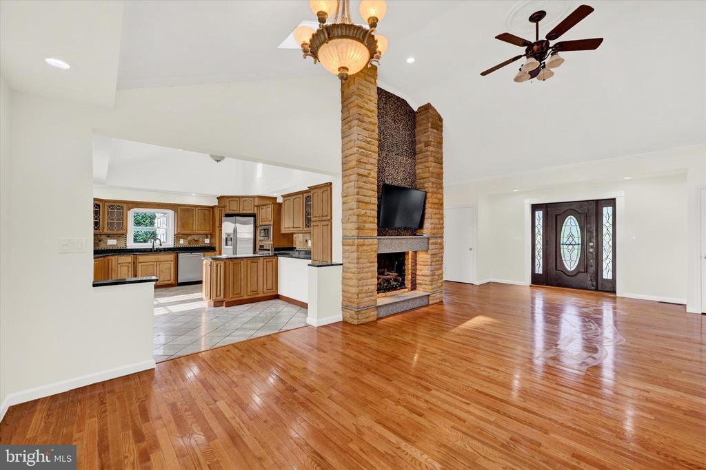 1809 MITCHELL DRIVE