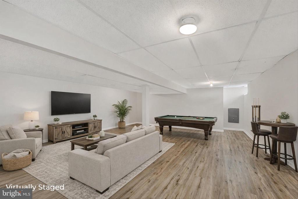 1809 MITCHELL DRIVE