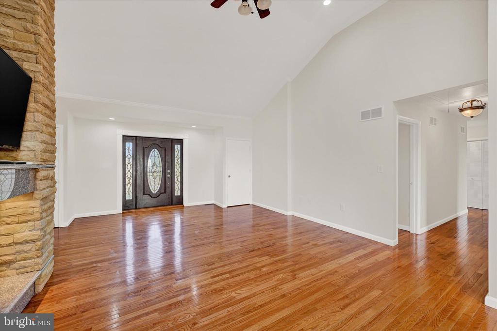 1809 MITCHELL DRIVE