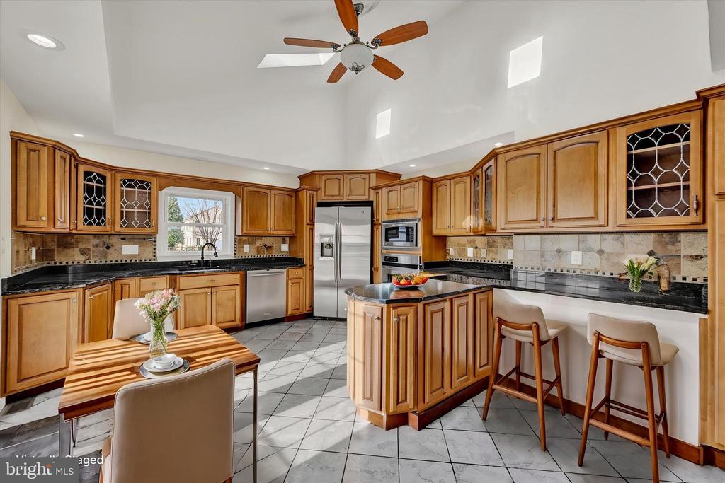 1809 MITCHELL DRIVE