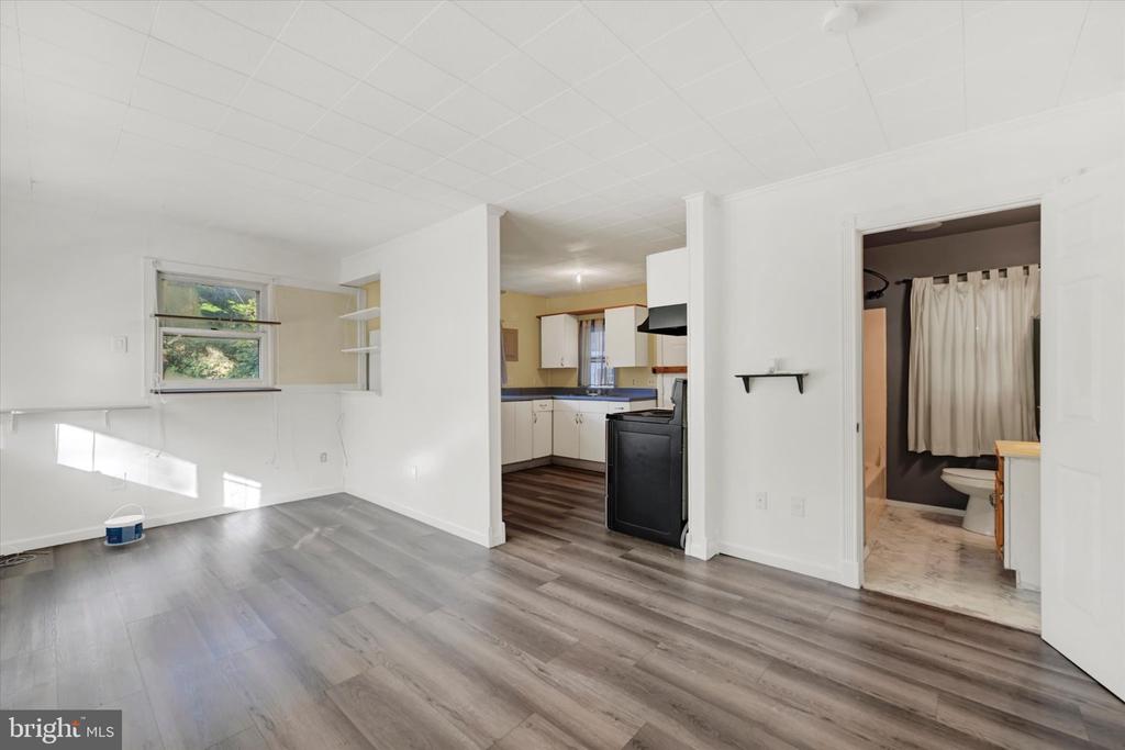 2108 MOORLAND DRIVE