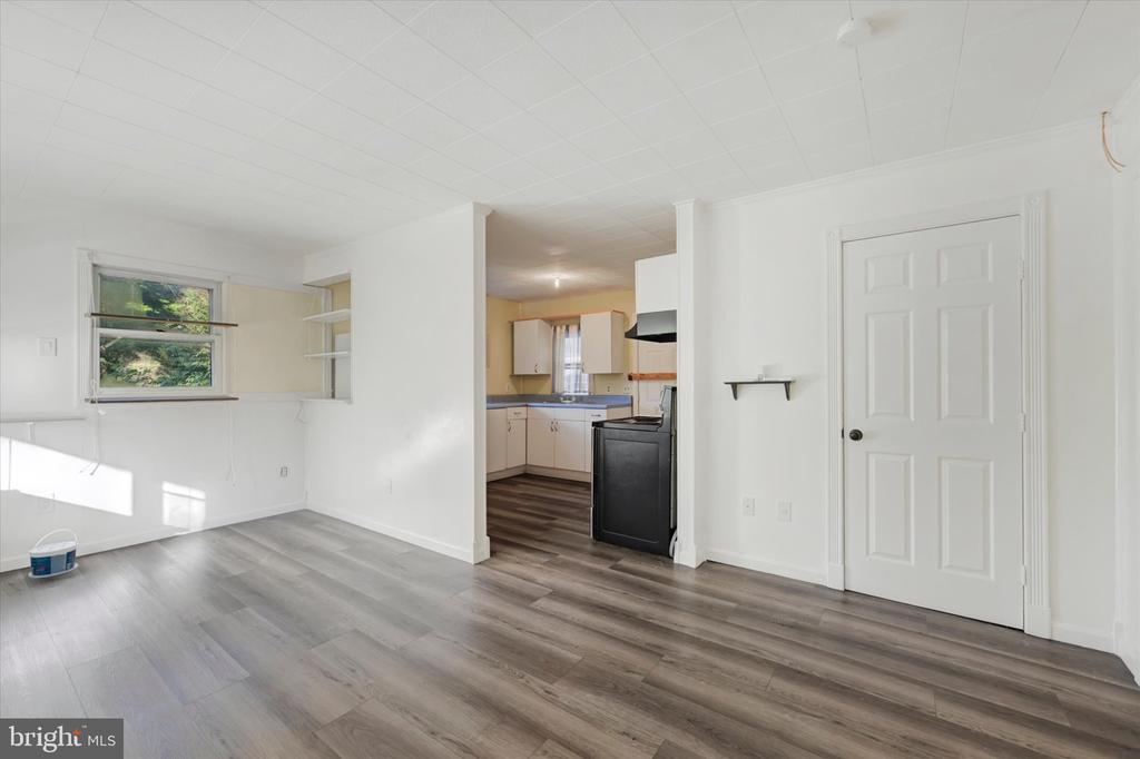 2108 MOORLAND DRIVE