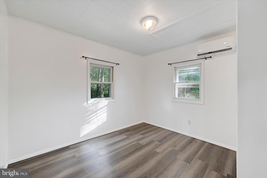 2108 MOORLAND DRIVE