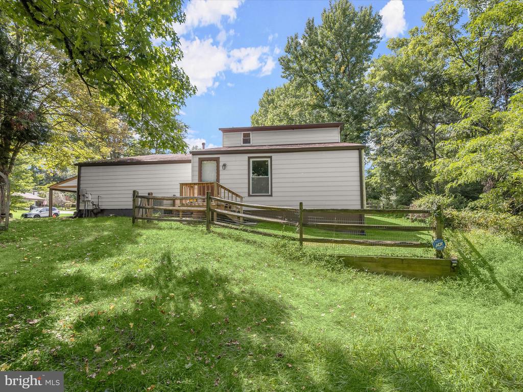 9008 FLICKER PLACE