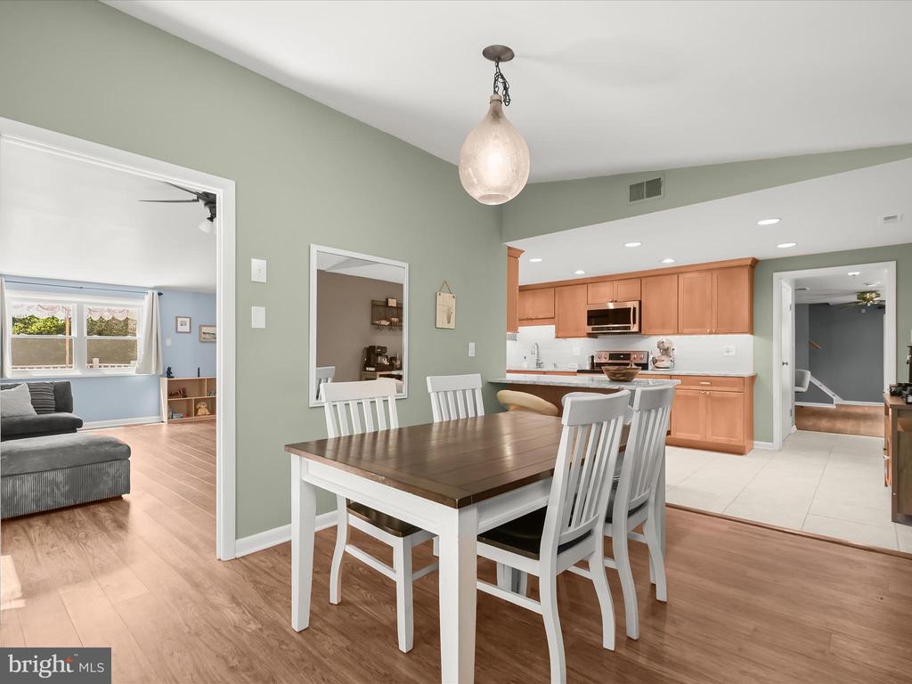 9008 FLICKER PLACE
