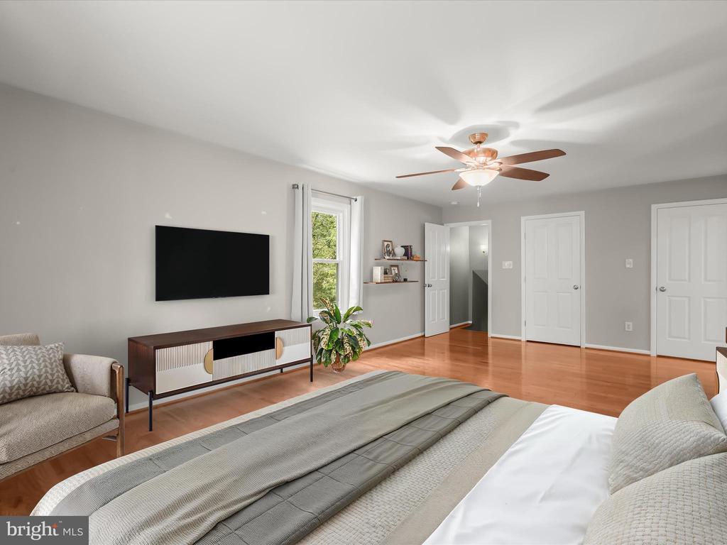 9008 FLICKER PLACE