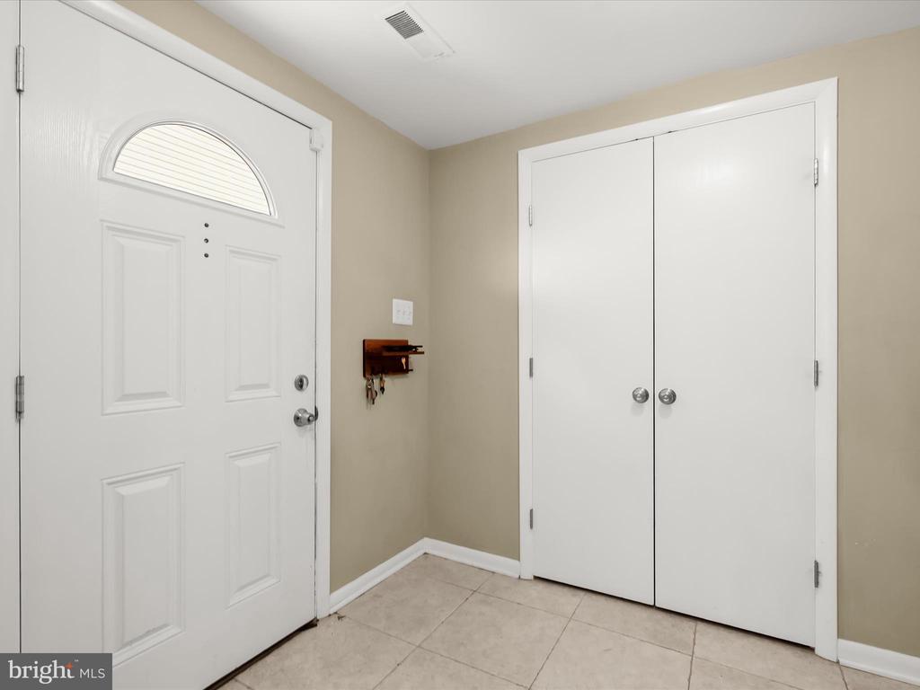 9008 FLICKER PLACE