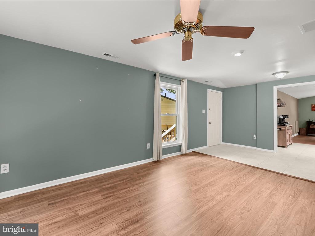 9008 FLICKER PLACE