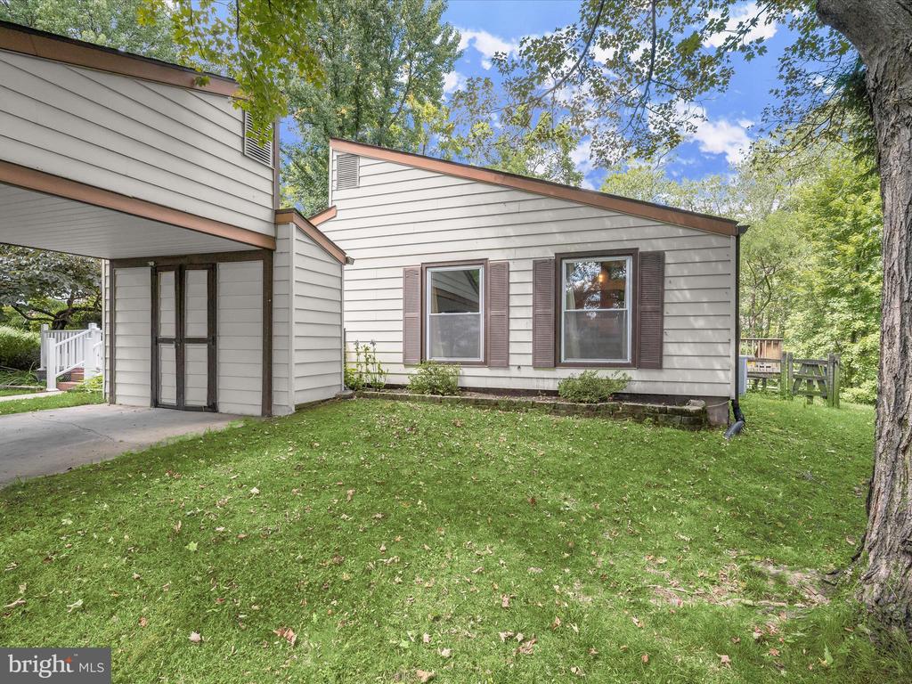9008 FLICKER PLACE
