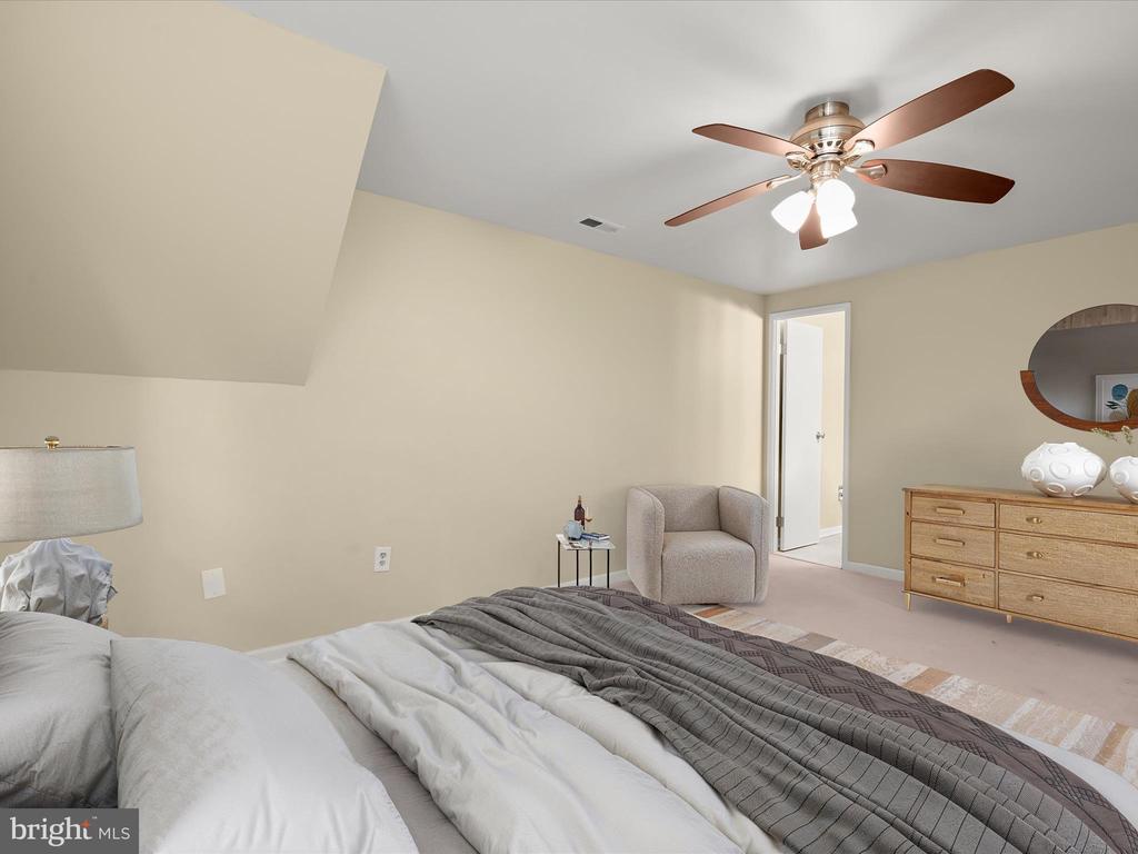 9008 FLICKER PLACE