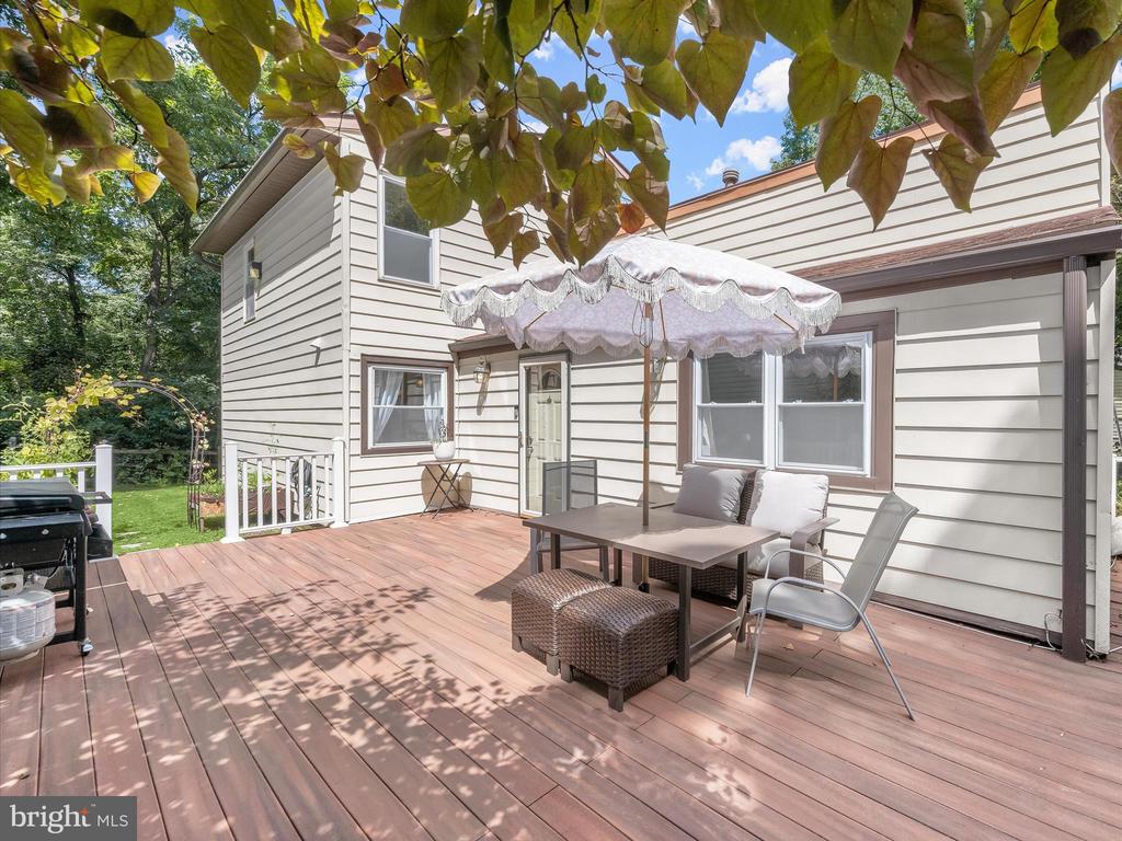 9008 FLICKER PLACE