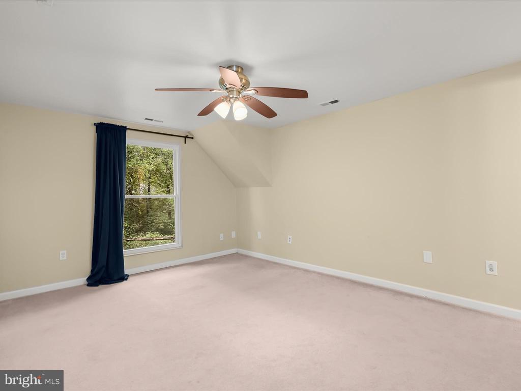 9008 FLICKER PLACE
