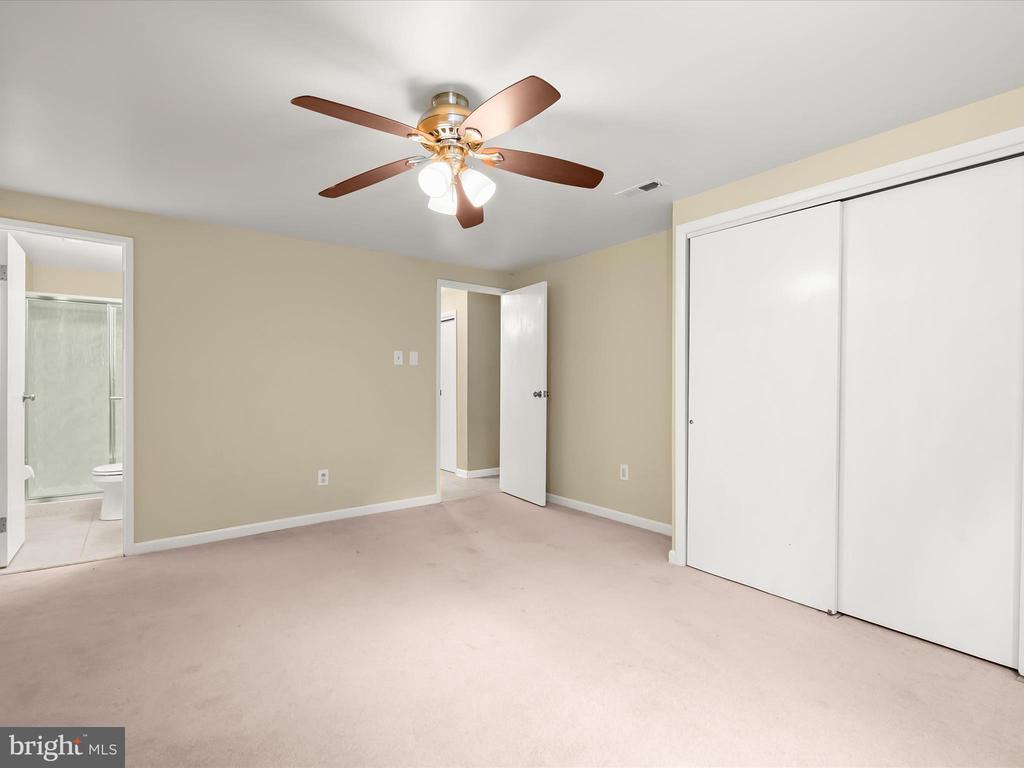 9008 FLICKER PLACE