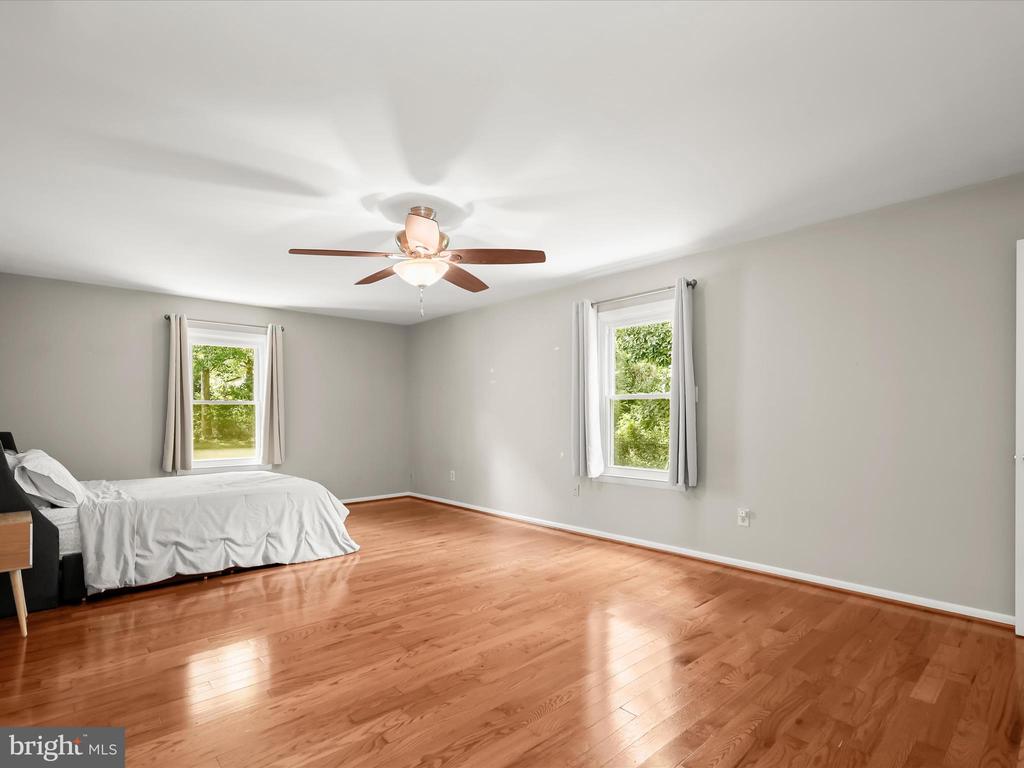 9008 FLICKER PLACE