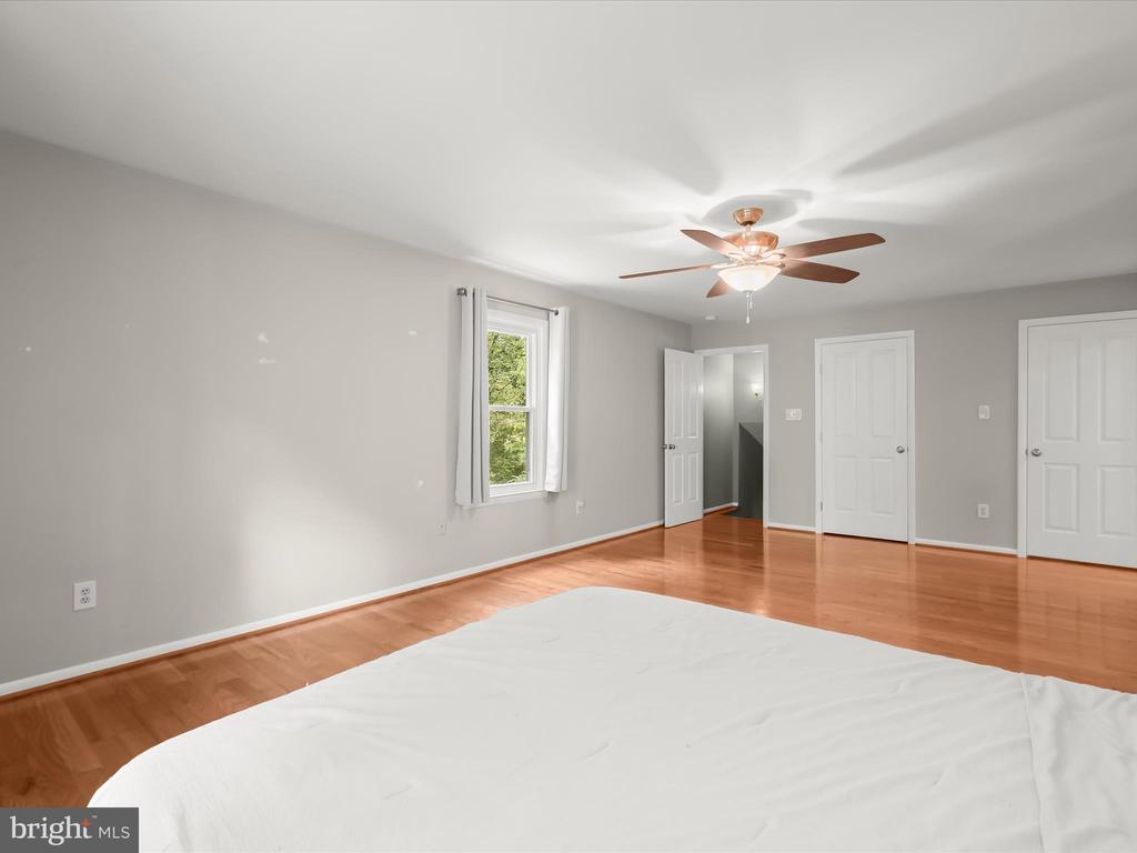 9008 FLICKER PLACE