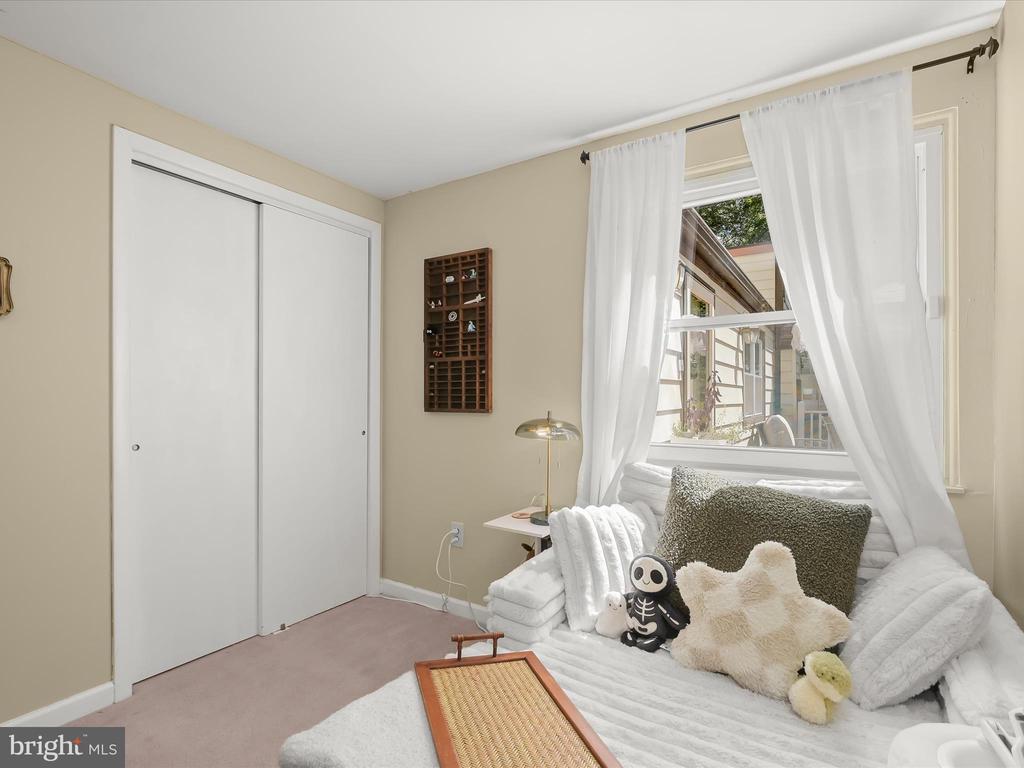 9008 FLICKER PLACE