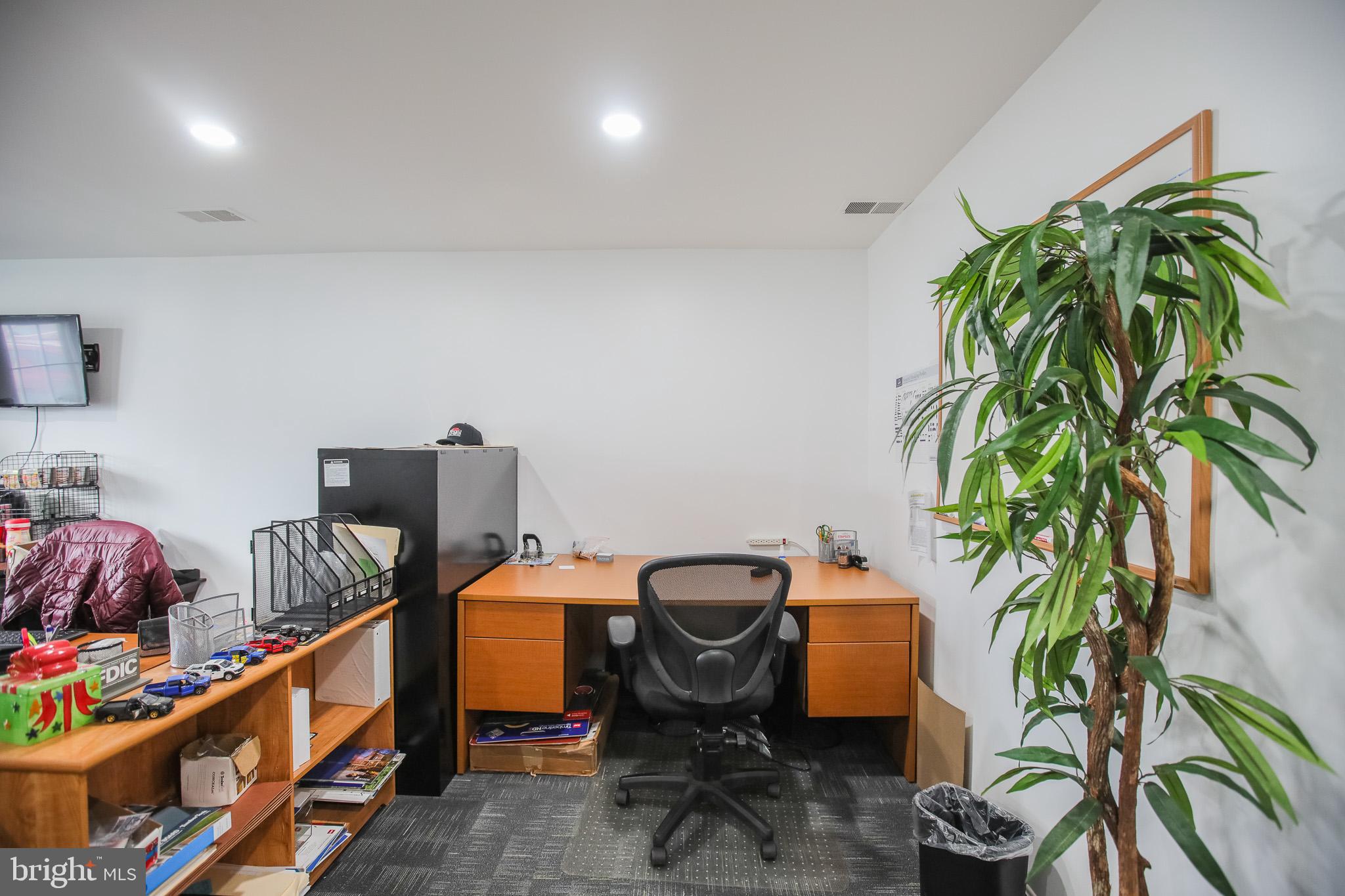 15839 CRABBS BRANCH WAY