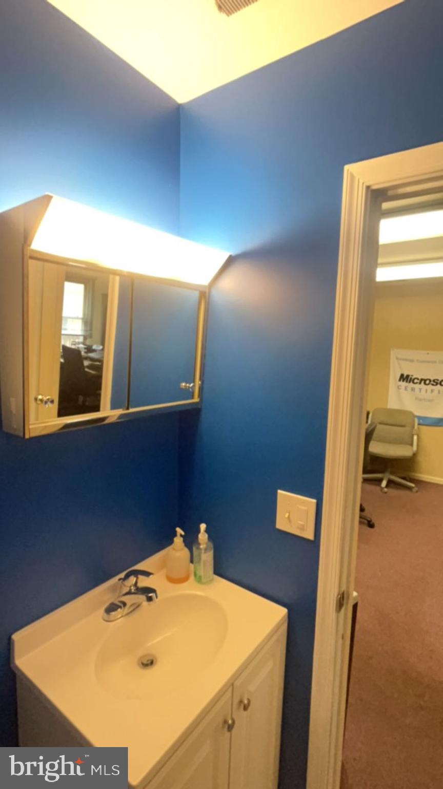 15839 CRABBS BRANCH WAY