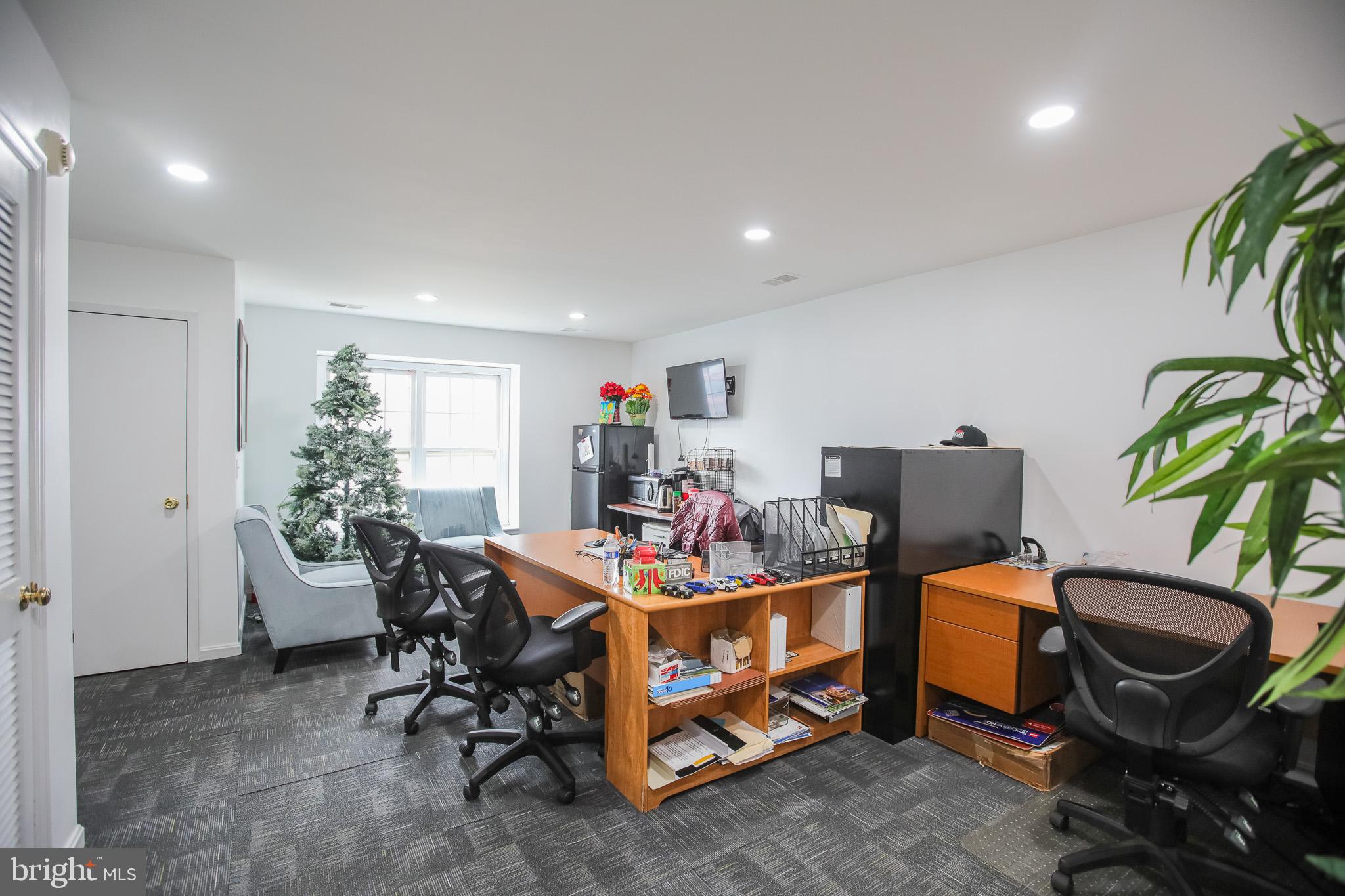 15839 CRABBS BRANCH WAY