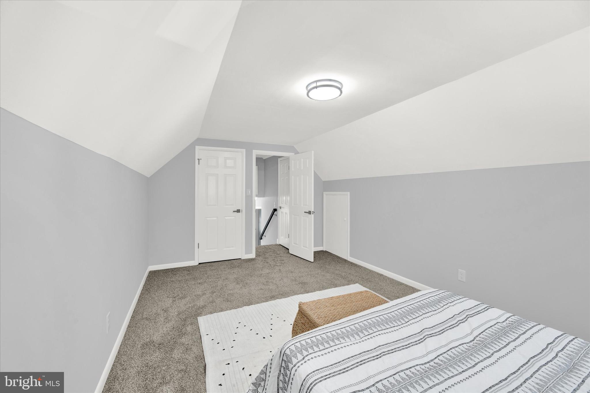 6015 Mustang Ct