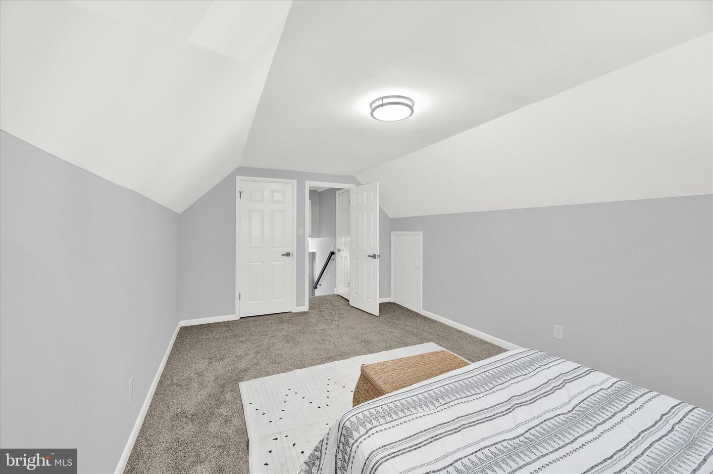 6015 Mustang Ct