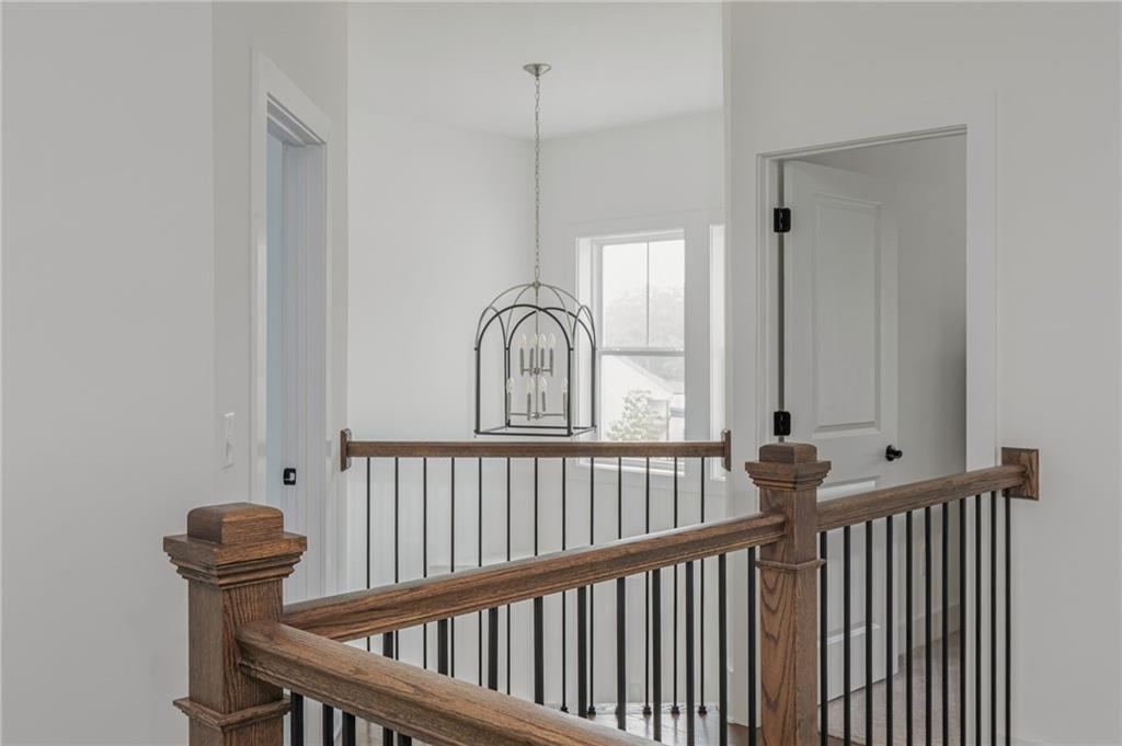 1011 Ridgeview Road