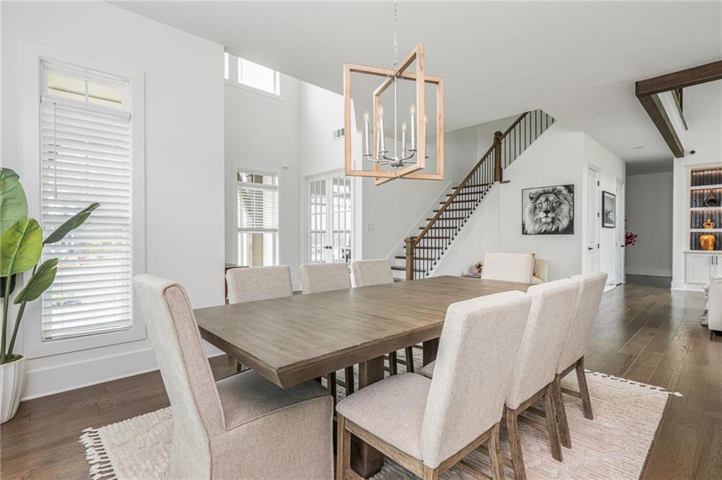 1011 Ridgeview Road