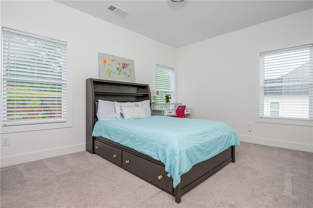 1011 Ridgeview Road